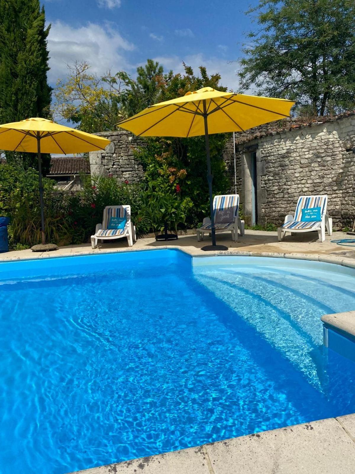 Willa Les Coindries Faye-la-Vineuse Zewnętrze zdjęcie